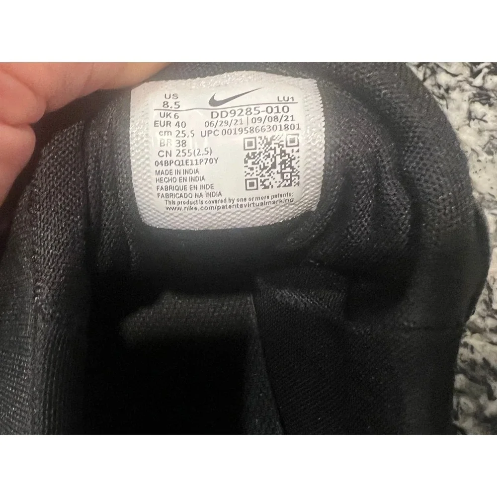 Nike Air Max Bella TR 5 Womens Training Shoes Black White DD9285-010 Size 8.5